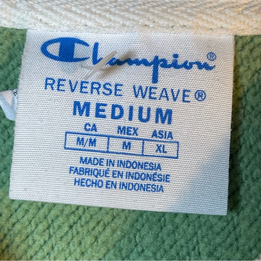 Champion team reverse wave Green Crewneck Sweater with Varsity Style Sz:M